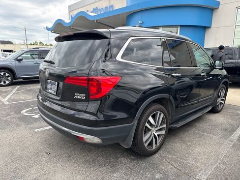 Used 2017 Honda Pilot Touring image 5