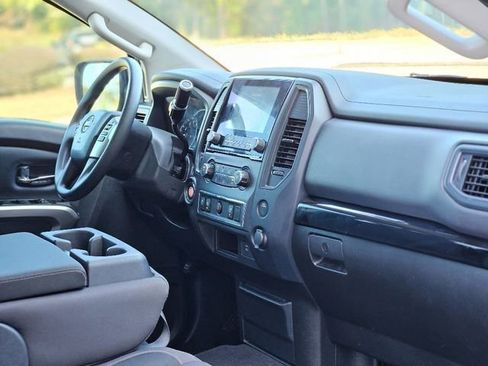 Certified 2023 Nissan Titan SV w/ Accessory Utility Package image 12