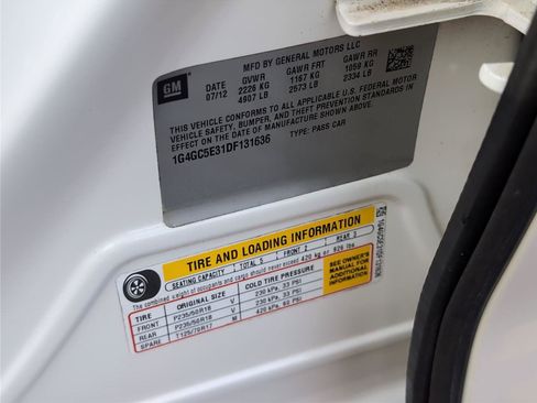 Used 2013 Buick LaCrosse Leather FWD image 12