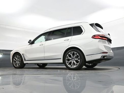 Used 2023 BMW X7 xDrive40i w/ Premium Package image 37
