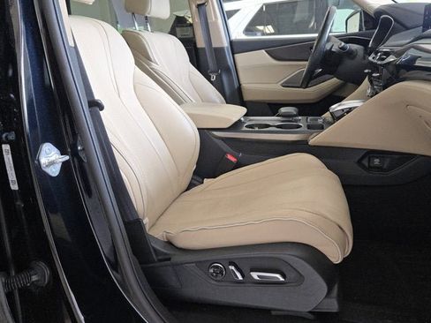 Used 2023 Acura MDX SH-AWD w/ Advance Package image 3