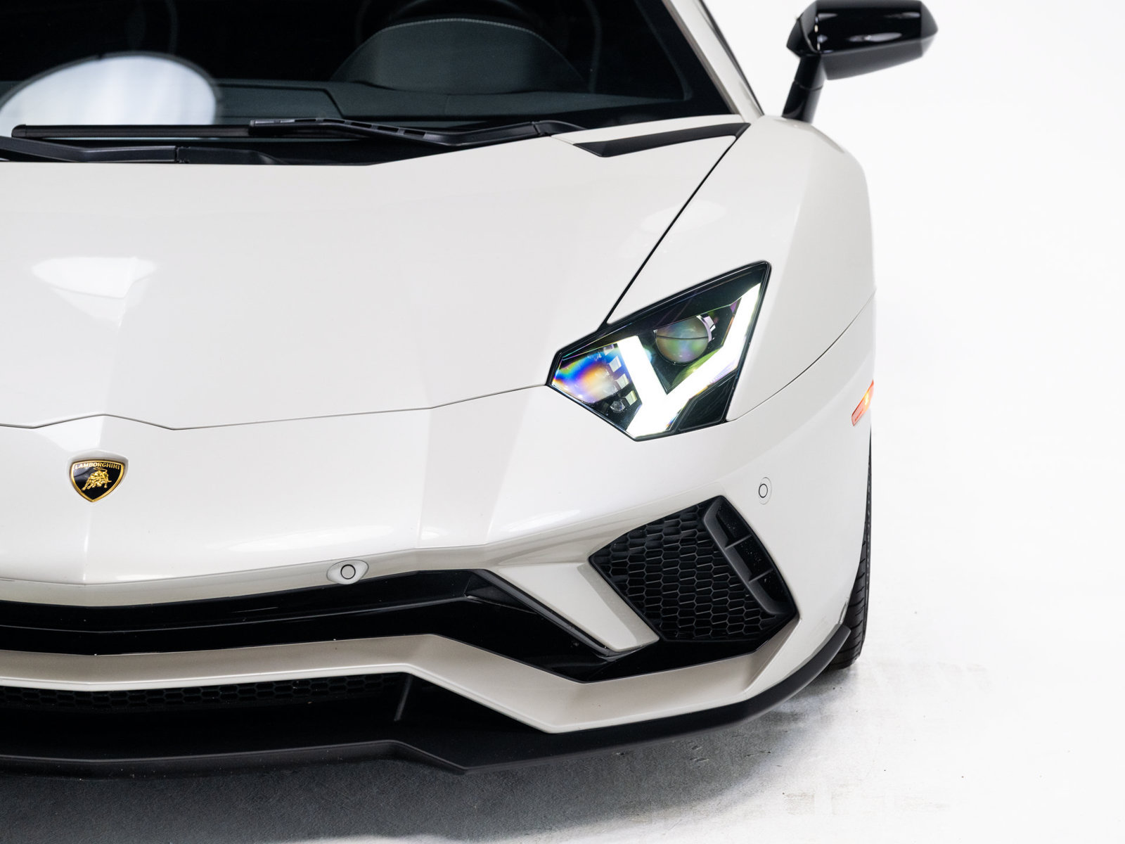Used 2018 Lamborghini Aventador S AWD/4WD image 17