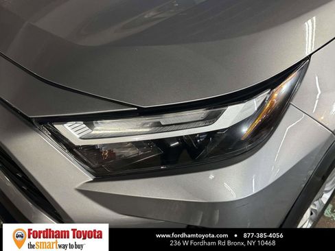 Used 2023 Toyota RAV4 LE AWD/4WD image 6