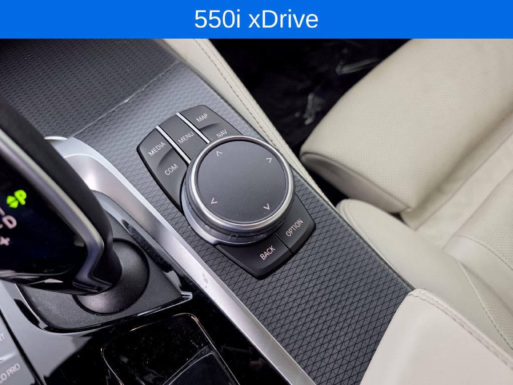 Used 2021 BMW M550i xDrive w/ Premium Package AWD/4WD image 25