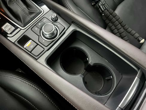 Used 2018 MAZDA MAZDA3 Touring image 22