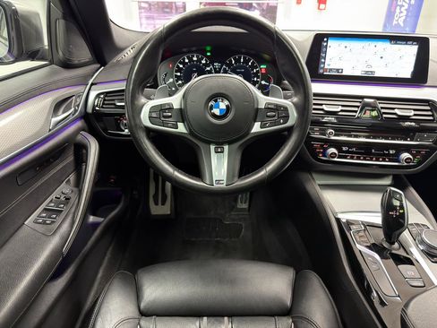 Used 2018 BMW M550i xDrive w/ Driving Assistance Package image 28