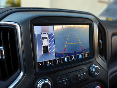 Used 2021 GMC Sierra 2500 Denali w/ Denali Black Diamond Edition image 13