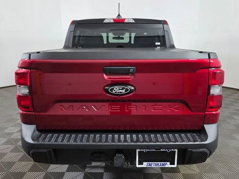 Used 2025 Ford Maverick Lariat w/ Black Appearance Package image 8