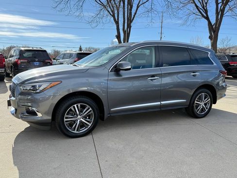 Used 2020 INFINITI QX60 Luxe w/ Essential Package image 3