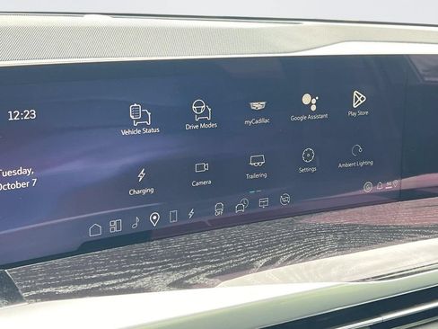 New 2026 Cadillac Escalade IQL Luxury AWD/4WD image 17