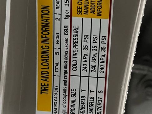 New 2026 GMC Canyon AT4 image 27