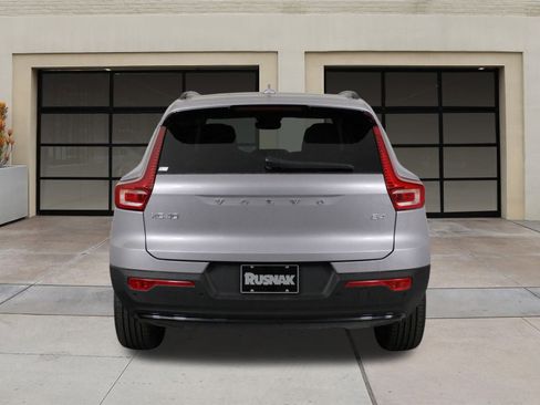 New 2026 Volvo XC40 B4 Plus w/ Climate Package image 4