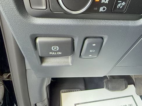 Certified 2024 Ford F150 Raptor AWD/4WD image 33
