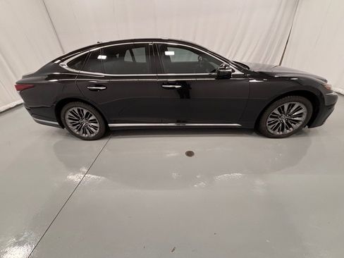 Used 2018 Lexus LS 500 AWD image 4