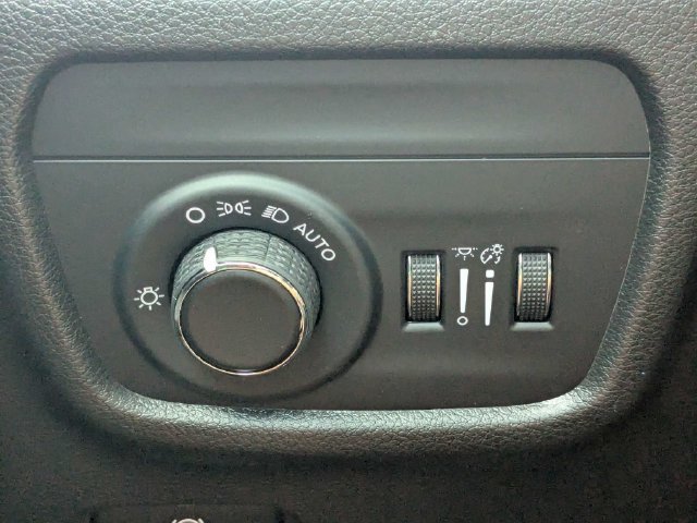 New 2026 Jeep Grand Cherokee Laredo X RWD image 23