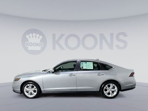 Used 2025 Honda Accord LX image 2