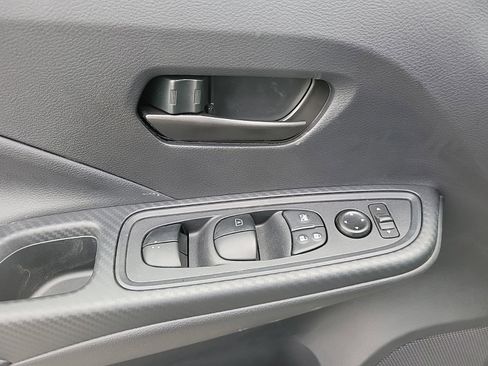 New 2025 Nissan Versa S image 16