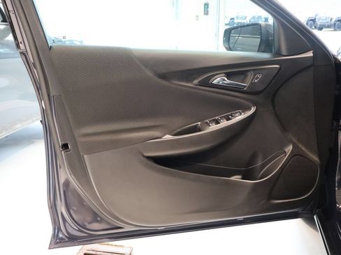Certified 2025 Chevrolet Malibu LT FWD image 11