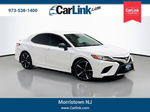 Used 2020 Toyota Camry XSE image 1