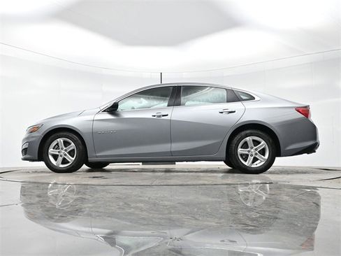 Used 2024 Chevrolet Malibu LT image 27