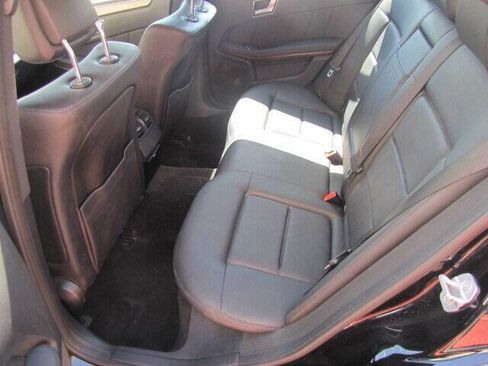 Used 2011 Mercedes-Benz E 350 Sedan image 13