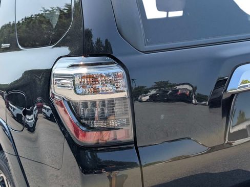 Used 2021 Toyota 4Runner Limited RWD image 11