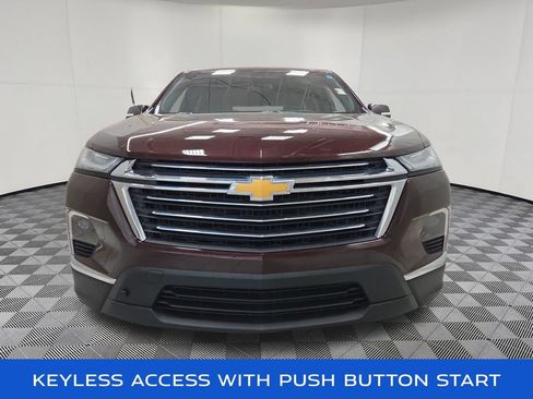 Used 2023 Chevrolet Traverse LT AWD/4WD image 5
