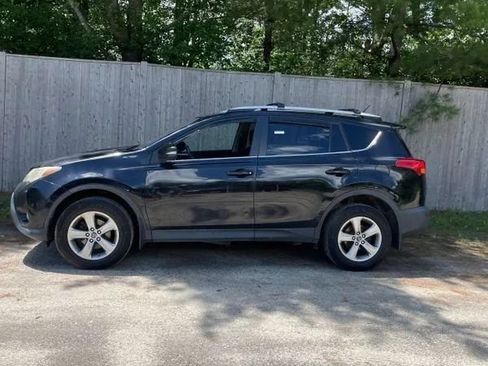 Used 2015 Toyota RAV4 XLE AWD/4WD image 3