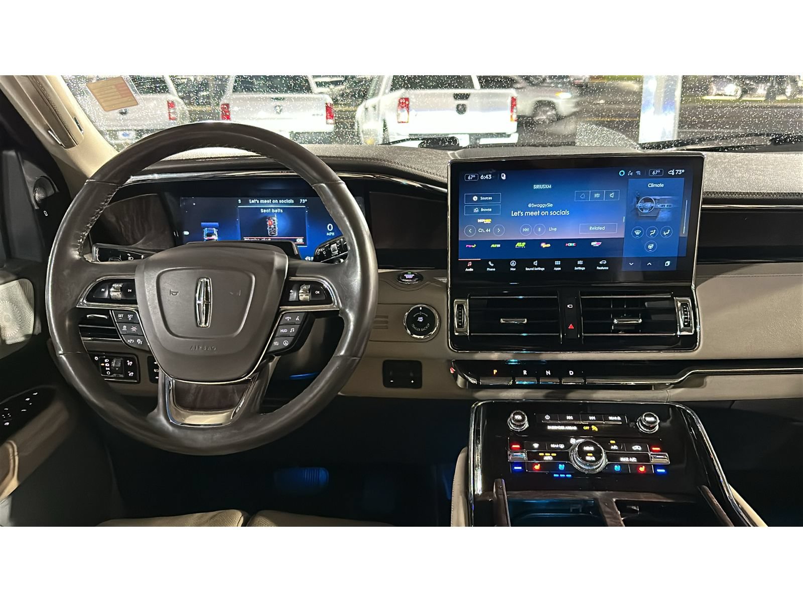 Used 2022 Lincoln Navigator Reserve AWD/4WD image 24