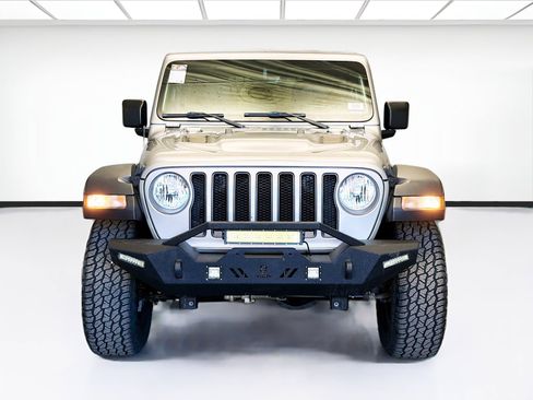 Used 2021 Jeep Wrangler Unlimited Rubicon image 2