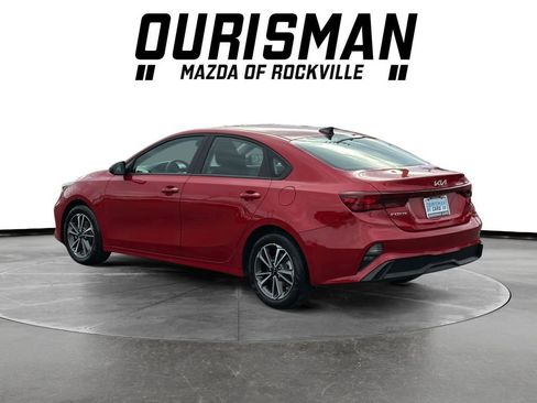 Used 2023 Kia Forte LXS w/ LXS Technology Package FWD image 4