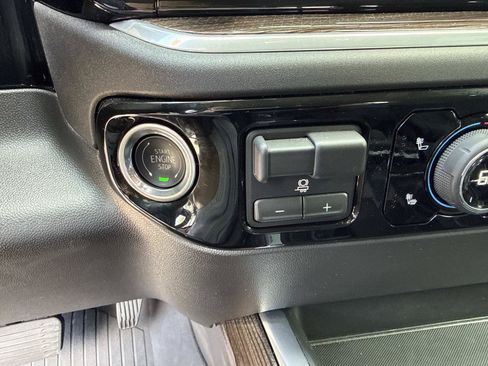 Used 2026 Chevrolet Silverado 1500 LT Trail Boss w/ Convenience Package II AWD/4WD image 28