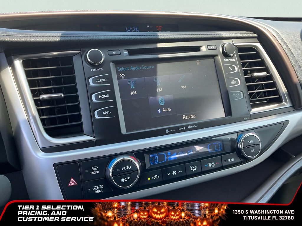 Used 2018 Toyota Highlander Plus w/ Carpet Mat Package (TMS) AWD/4WD image 29