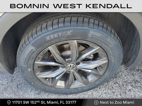 Used 2022 Volkswagen Tiguan SE image 9