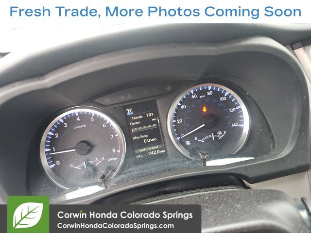 Used 2017 Toyota Highlander LE AWD/4WD image 11