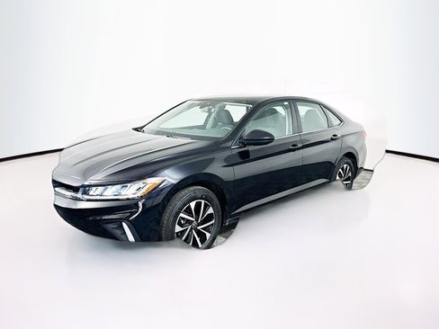 Used 2025 Volkswagen Jetta S image 3