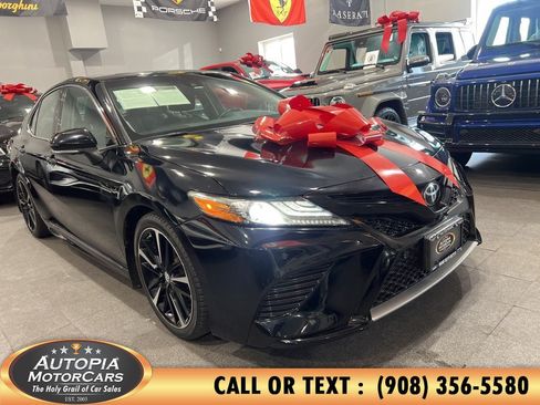 Used 2018 Toyota Camry XLE FWD image 37