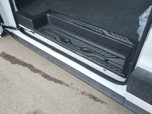 New 2025 Ford Transit 250 148 Medium Roof image 15