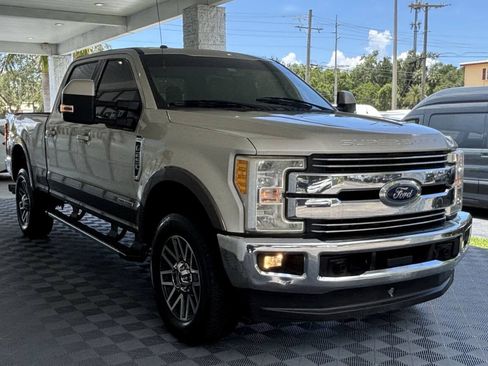 Used 2017 Ford F250 Lariat w/ Lariat Value Package AWD/4WD image 11