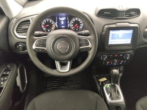 Used 2019 Jeep Renegade Latitude image 22