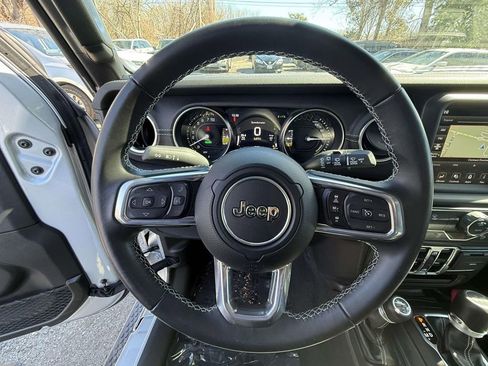 Used 2022 Jeep Wrangler Unlimited Sahara w/ Safety Group image 28