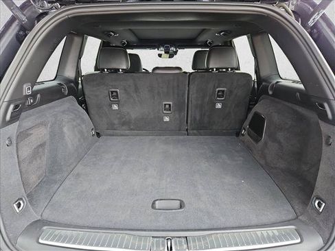 Used 2023 Jeep Grand Cherokee Overland AWD/4WD image 6