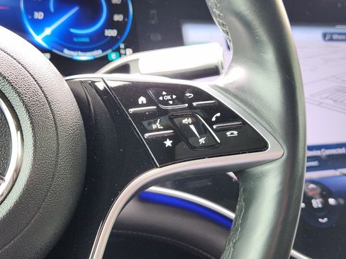 Certified 2023 Mercedes-Benz EQS 580 4MATIC SUV image 29