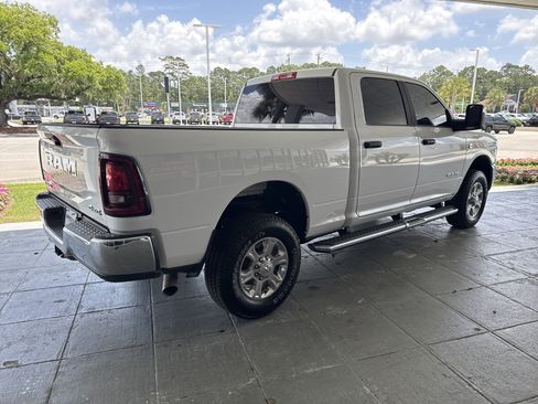Used 2025 RAM 2500 Big Horn AWD/4WD image 9