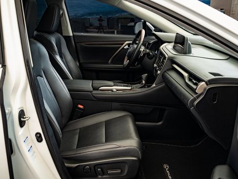 Certified 2022 Lexus RX 350 AWD w/ Premium Package image 21