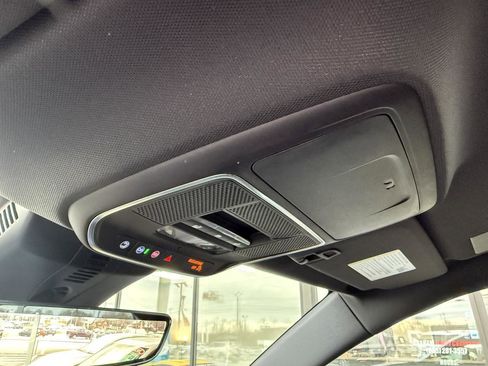 Used 2025 Buick Enclave Avenir w/ Super Cruise Package image 27