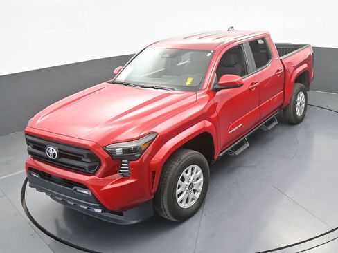 Used 2025 Toyota Tacoma SR5 image 49