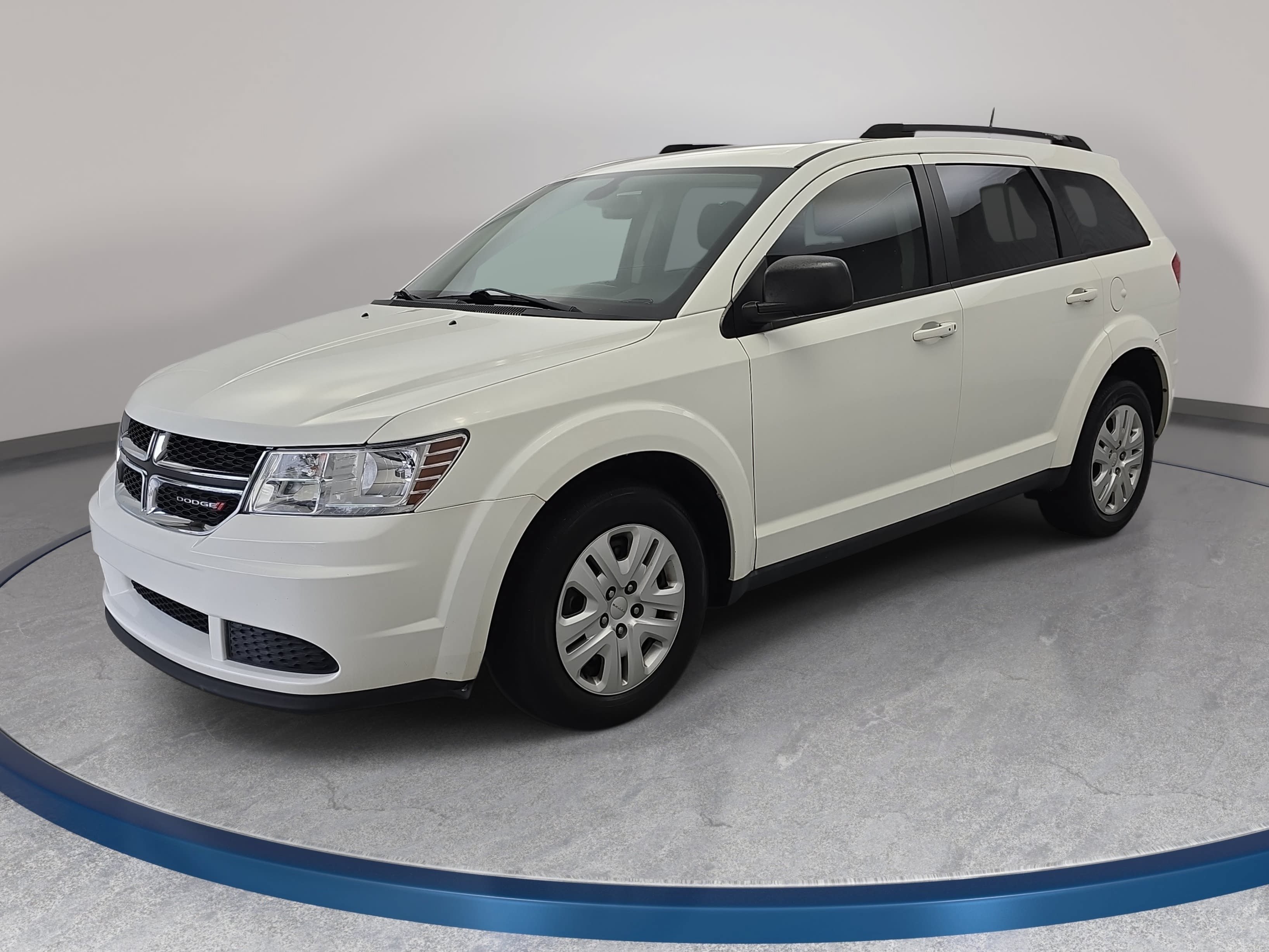 Used 2020 Dodge Journey SE FWD image 1