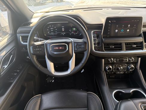 Used 2024 GMC Yukon SLT AWD/4WD image 27