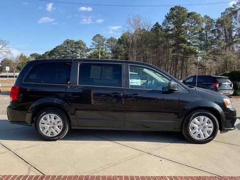 Used 2017 Dodge Grand Caravan SE w/ Power Window Group image 8